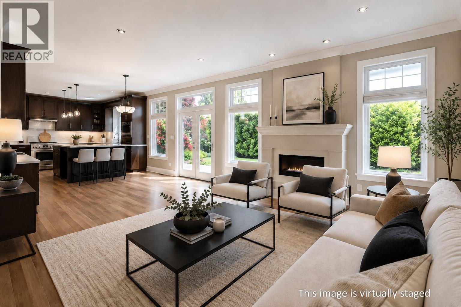 4986 SHIRLEY AVENUE, North Vancouver
