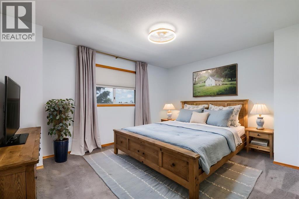 98 Everglade Drive SE, Airdrie, Alberta  T4B 2E8 - Photo 14 - A2325519