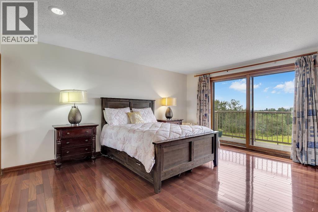 24 Woodgrove Crescent SW, Calgary, Alberta  T2W 3Z1 - Photo 22 - A2326744