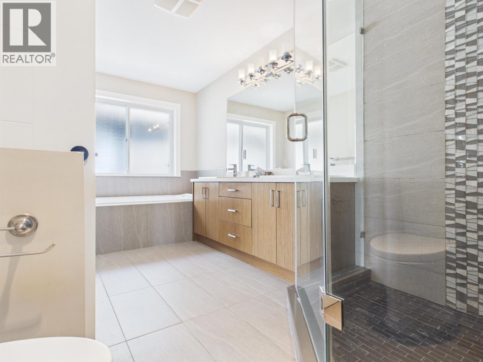 3501 Sheffield Avenue, Coquitlam, British Columbia  V3E 0K2 - Photo 31 - R3145561