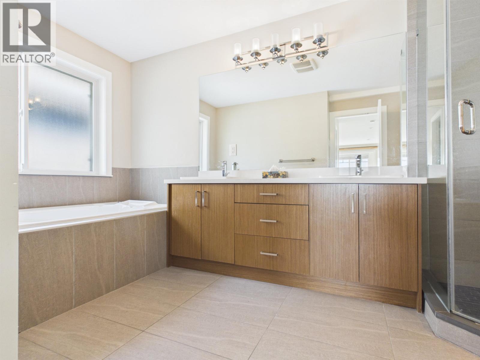 3501 Sheffield Avenue, Coquitlam, British Columbia  V3E 0K2 - Photo 29 - R3145561