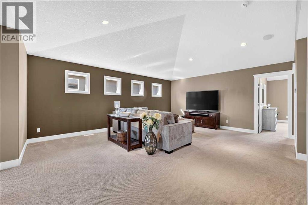 146 Valley Pointe Way NW, Calgary, Alberta  T3B 6B3 - Photo 19 - A2327741