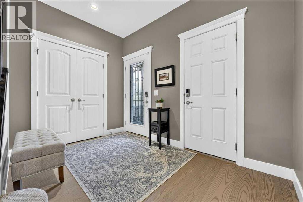 146 Valley Pointe Way NW, Calgary, Alberta  T3B 6B3 - Photo 6 - A2327741