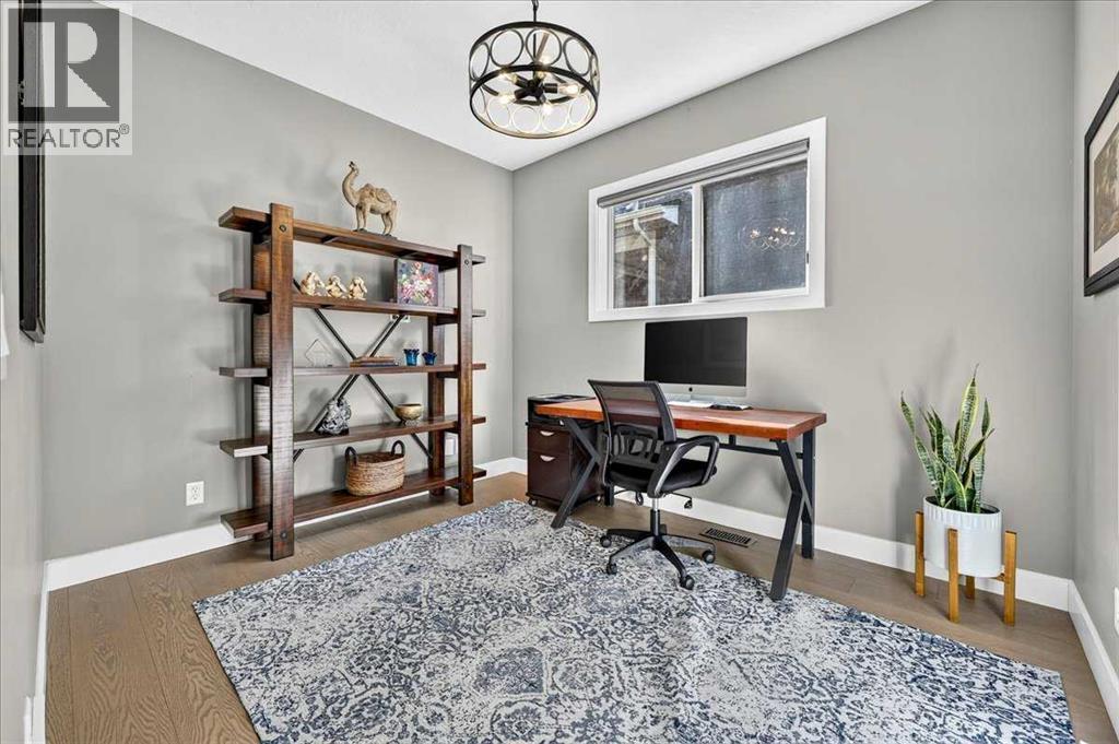 146 Valley Pointe Way NW, Calgary, Alberta  T3B 6B3 - Photo 15 - A2327741