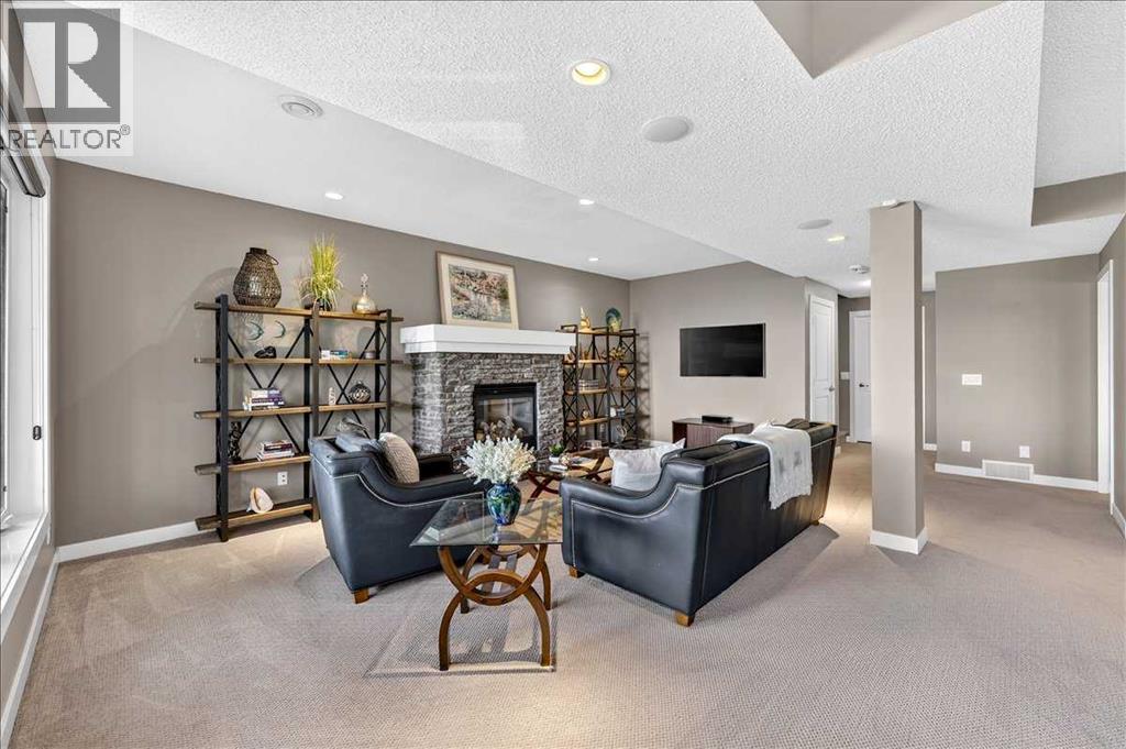 146 Valley Pointe Way NW, Calgary, Alberta  T3B 6B3 - Photo 30 - A2327741