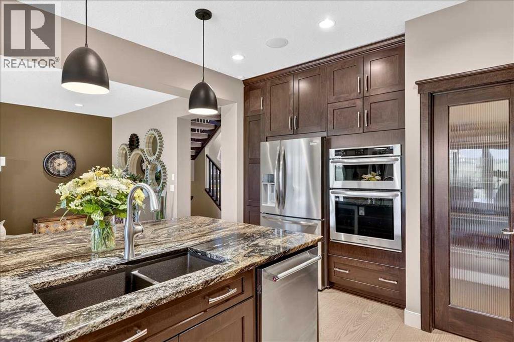 146 Valley Pointe Way NW, Calgary, Alberta  T3B 6B3 - Photo 13 - A2327741