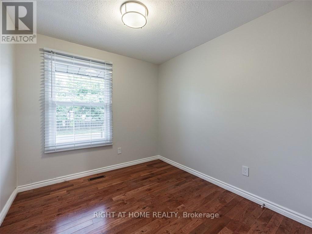 Upper - 6913 Shelter Bay Road, Mississauga, Ontario L5N 1T8 - Photo 19 - W13563182