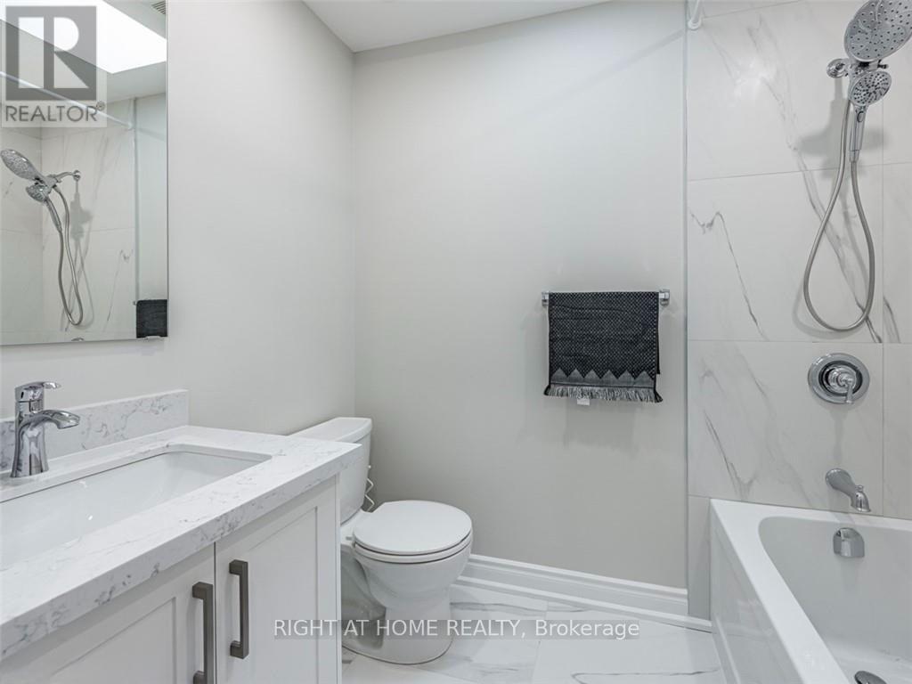 Upper - 6913 Shelter Bay Road, Mississauga, Ontario L5N 1T8 - Photo 21 - W13563182