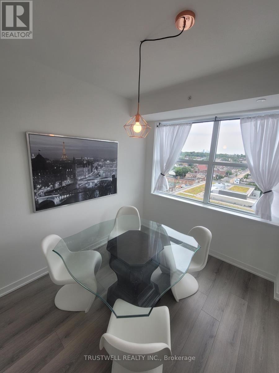 1013 - 1787 St. Clair Avenue W, Toronto, Ontario M6N 0B7 - Photo 4 - W13563234