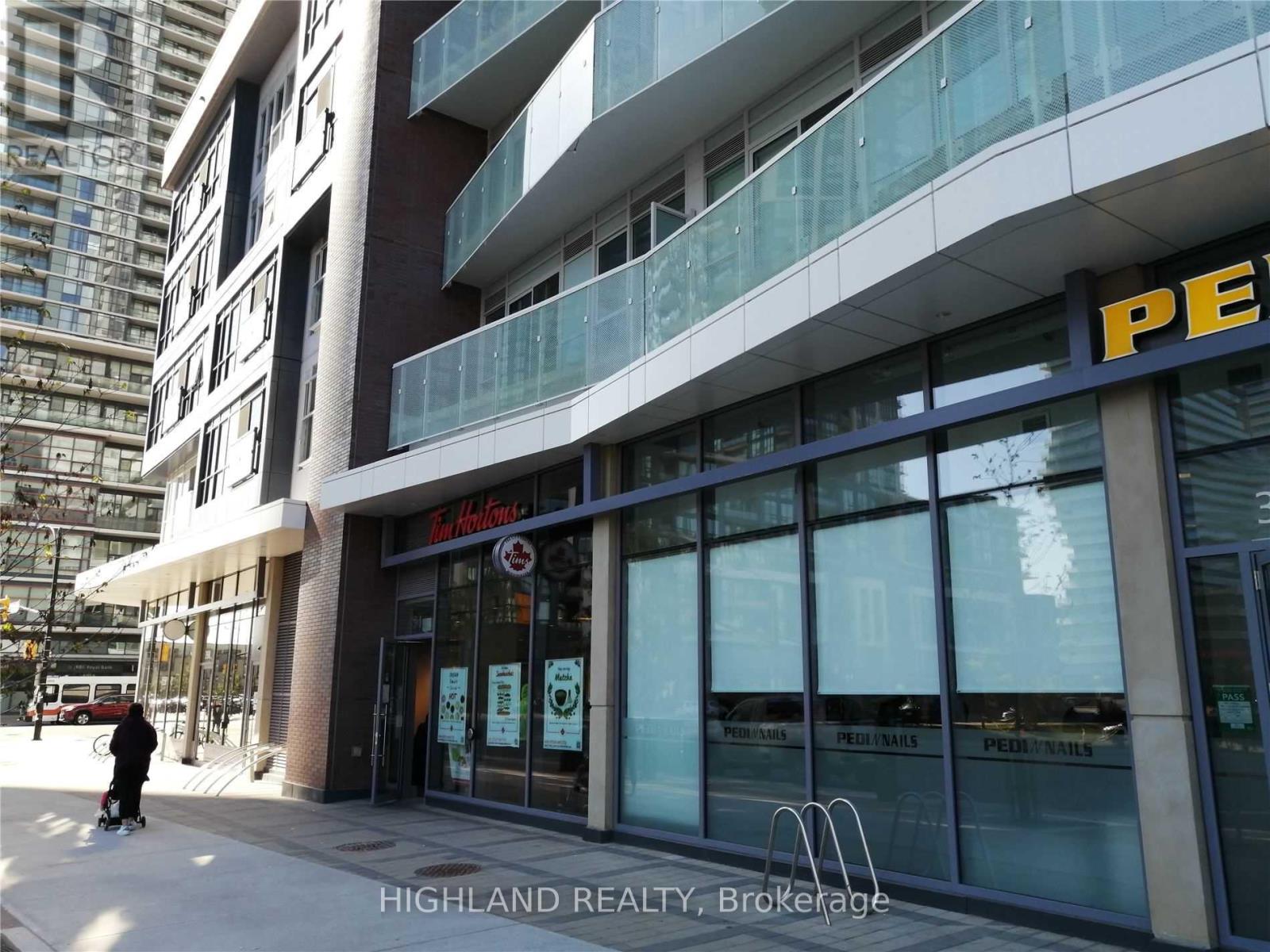 1912 - 4065 Confederation Parkway, Mississauga, Ontario  L5B 0L4 - Photo 3 - W13563300