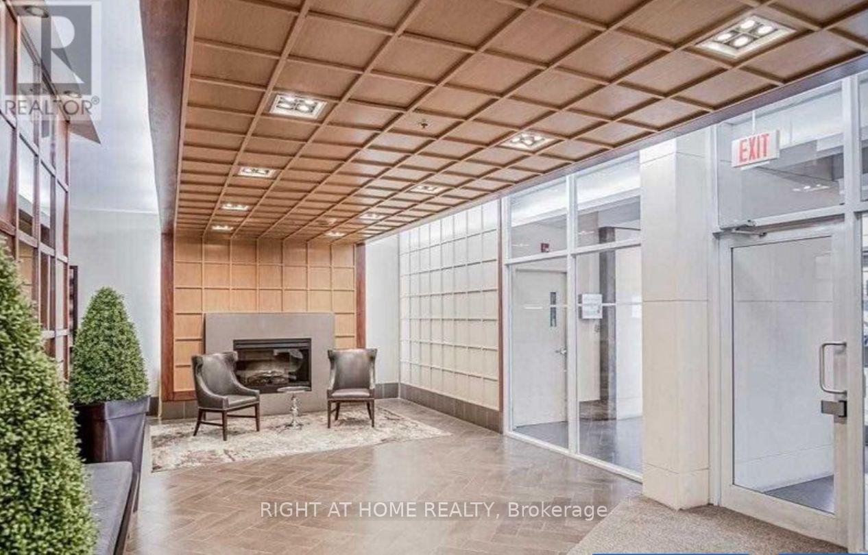 515 - 3391 Bloor Street W, Toronto, Ontario  M8X 1G3 - Photo 3 - W13563312