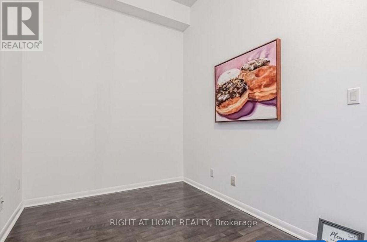 515 - 3391 Bloor Street W, Toronto, Ontario  M8X 1G3 - Photo 5 - W13563312