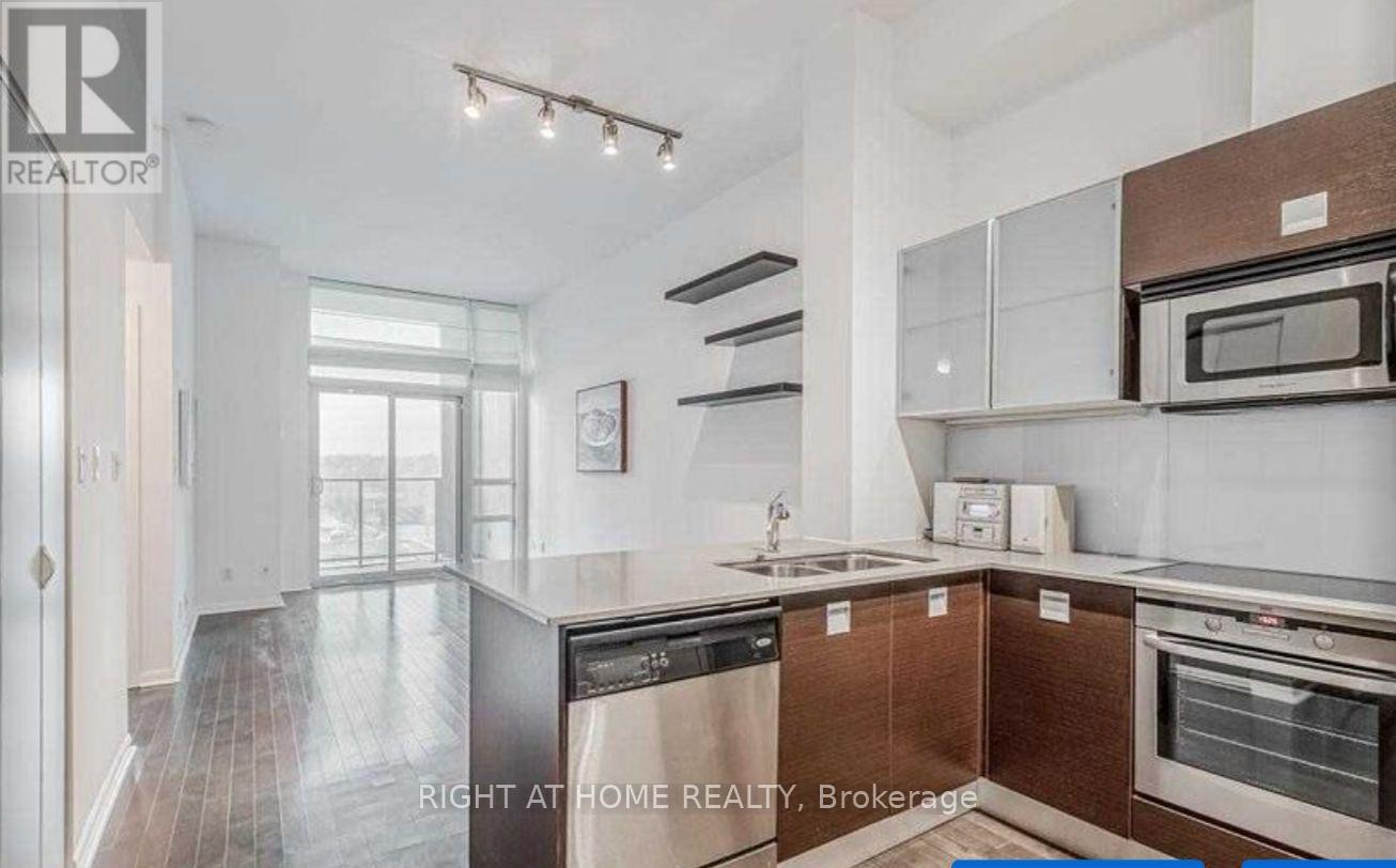 515 - 3391 Bloor Street W, Toronto, Ontario  M8X 1G3 - Photo 6 - W13563312
