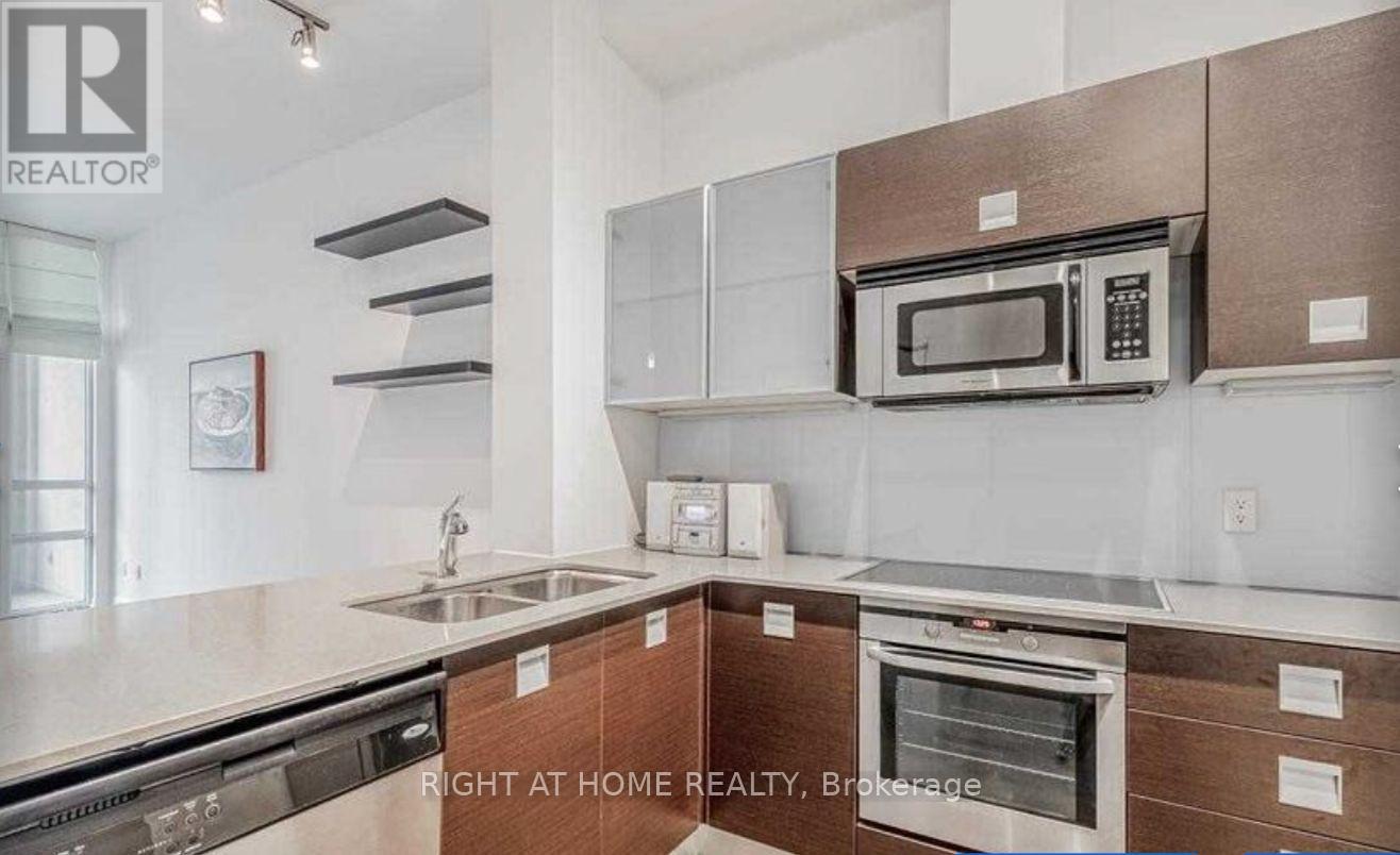 515 - 3391 Bloor Street W, Toronto, Ontario  M8X 1G3 - Photo 7 - W13563312