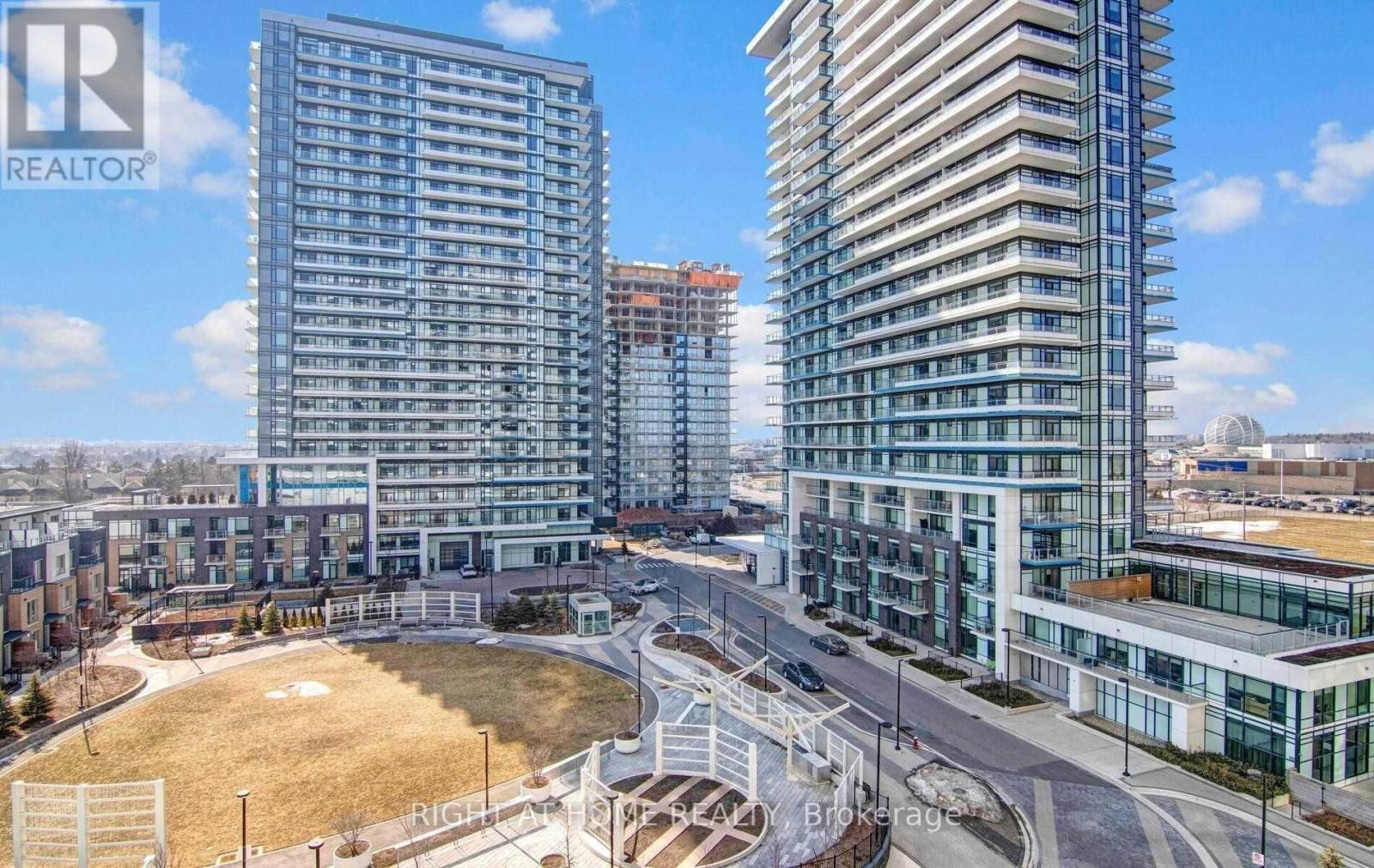 510 - 2520 Eglinton Avenue W, Mississauga, Ontario  L5M 0Y4 - Photo 3 - W13563340