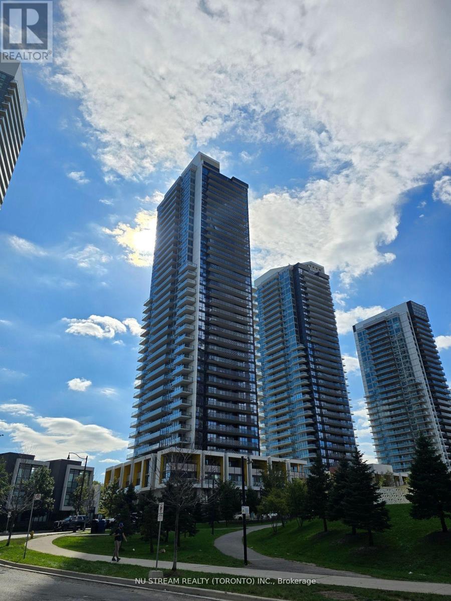 702 - 95 MCMAHON DRIVE, Toronto (Bayview Village)