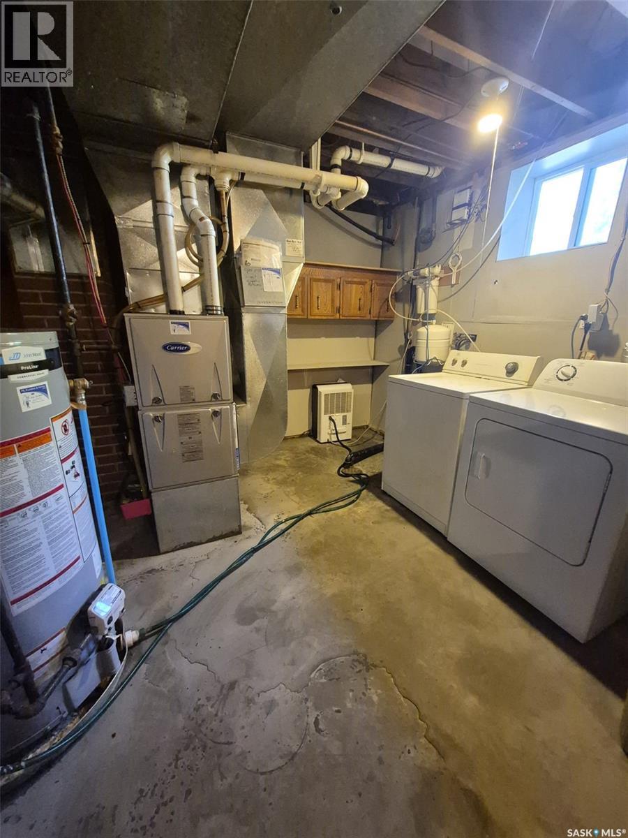 203 4th Avenue S, Yorkton, Saskatchewan  S3N 1B7 - Photo 24 - SK035864