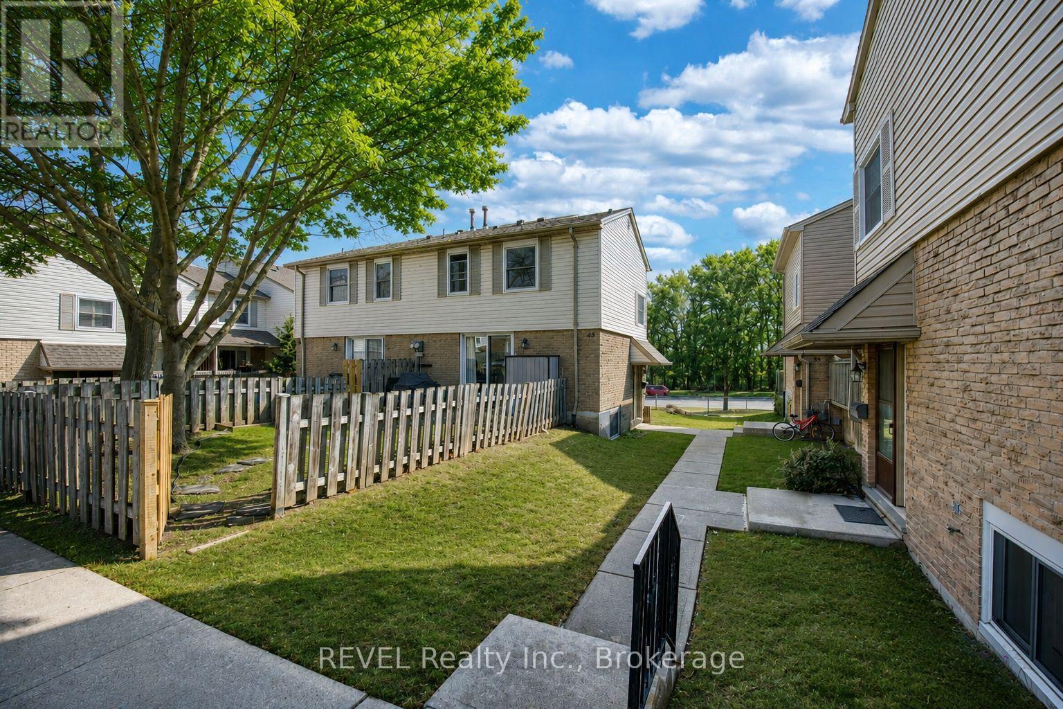43 - 1300 UPPER OTTAWA STREET, Hamilton (Quinndale)