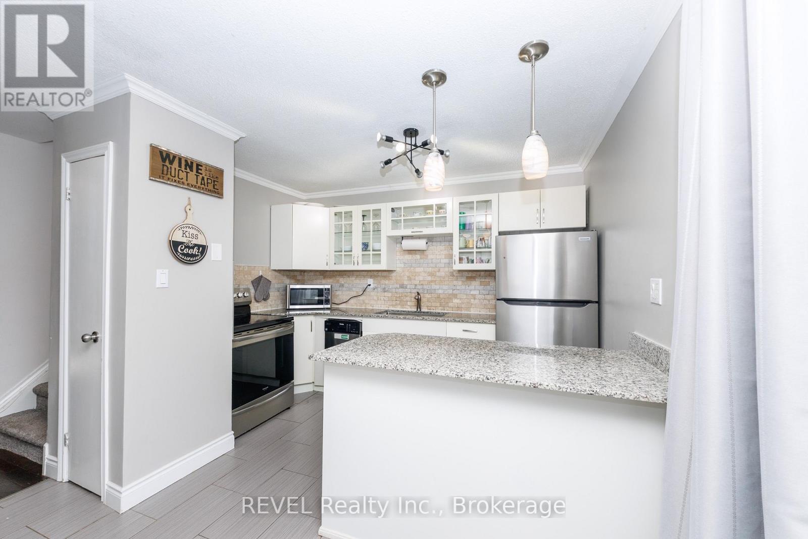 43 - 1300 Upper Ottawa Street, Hamilton, Ontario  L8W 1M8 - Photo 2 - X13563390