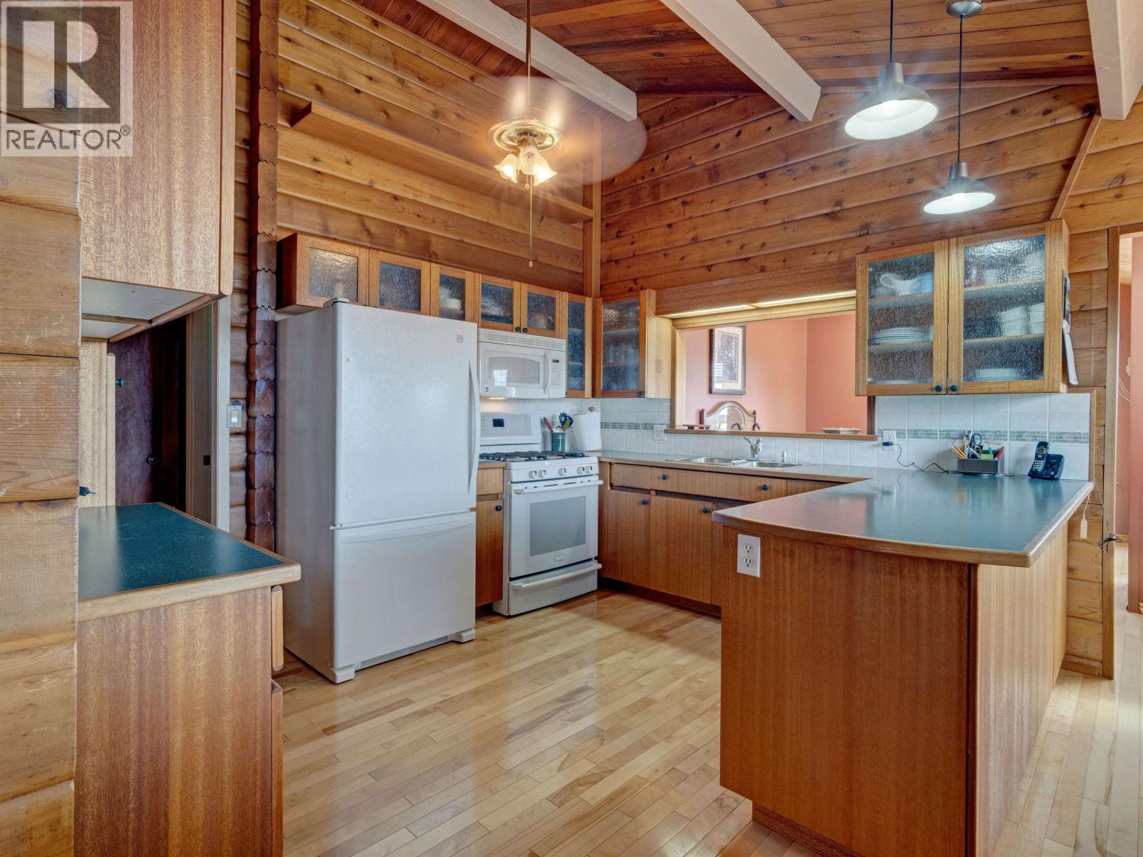 4717 Laurel Avenue, Sechelt, British Columbia  V7Z 0E7 - Photo 10 - R3146201
