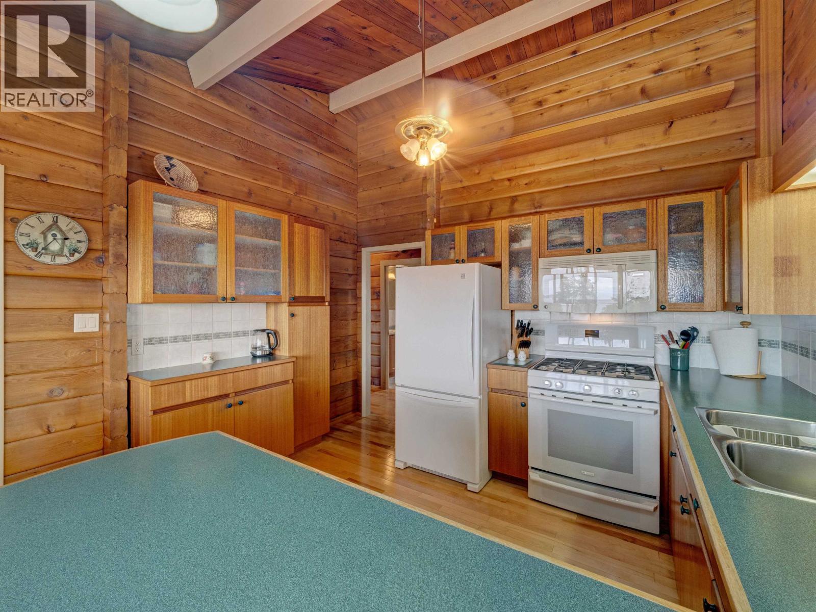 4717 Laurel Avenue, Sechelt, British Columbia  V7Z 0E7 - Photo 12 - R3146201