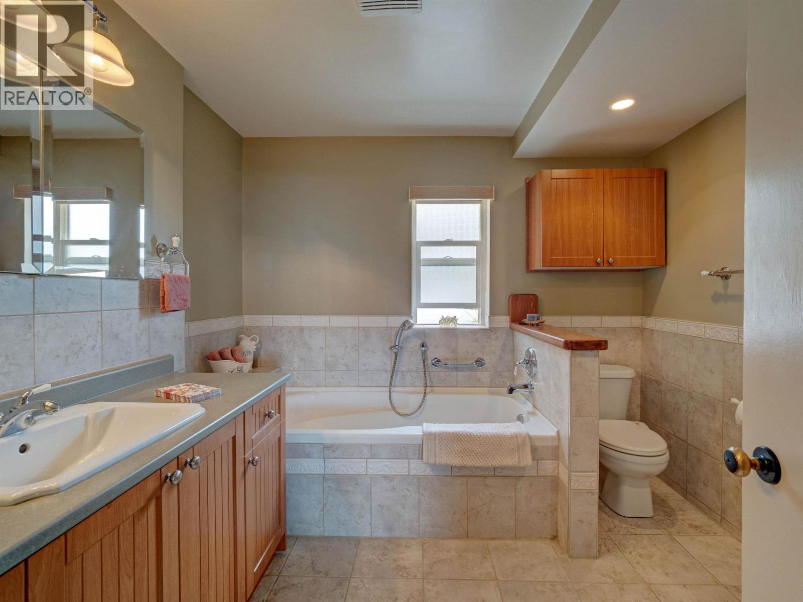 4717 Laurel Avenue, Sechelt, British Columbia  V7Z 0E7 - Photo 20 - R3146201