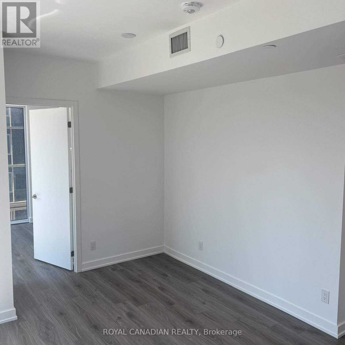 609 - 100 Queen Street E, Toronto, Ontario  M5C 0B5 - Photo 2 - C13563446