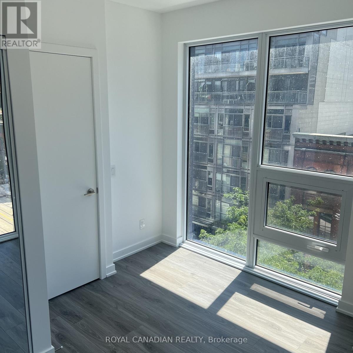 609 - 100 Queen Street E, Toronto, Ontario  M5C 0B5 - Photo 4 - C13563446