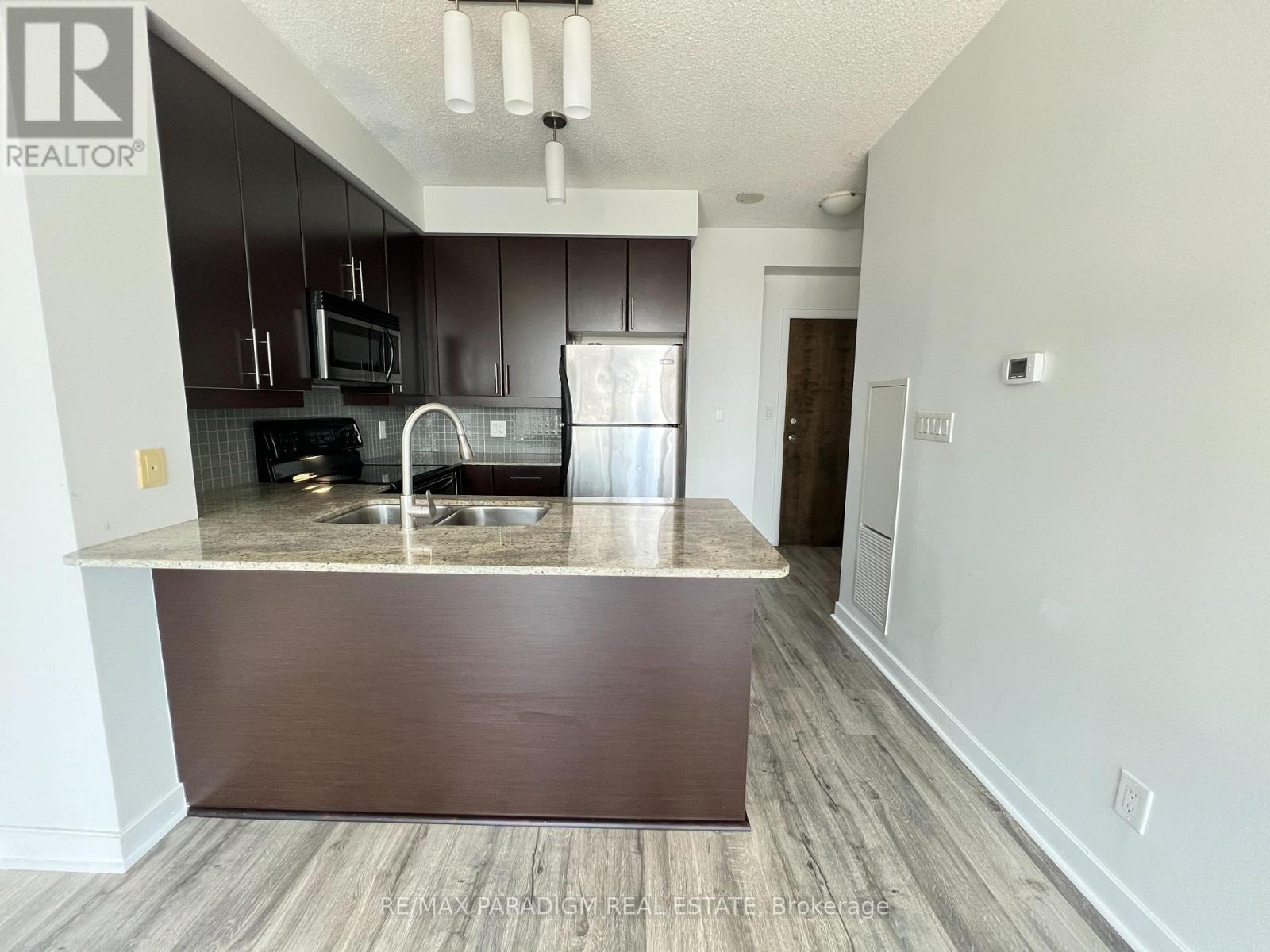 1701 - 18 Harbour Street, Toronto, Ontario M5J 2Z6 - Photo 5 - C13562094