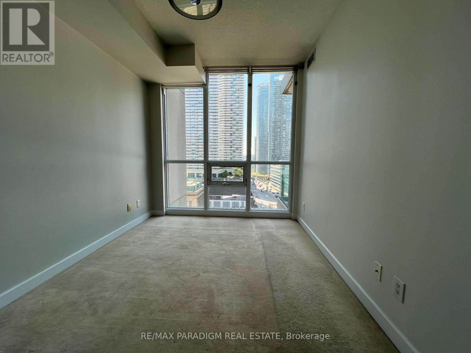 1701 - 18 Harbour Street, Toronto, Ontario M5J 2Z6 - Photo 10 - C13562094