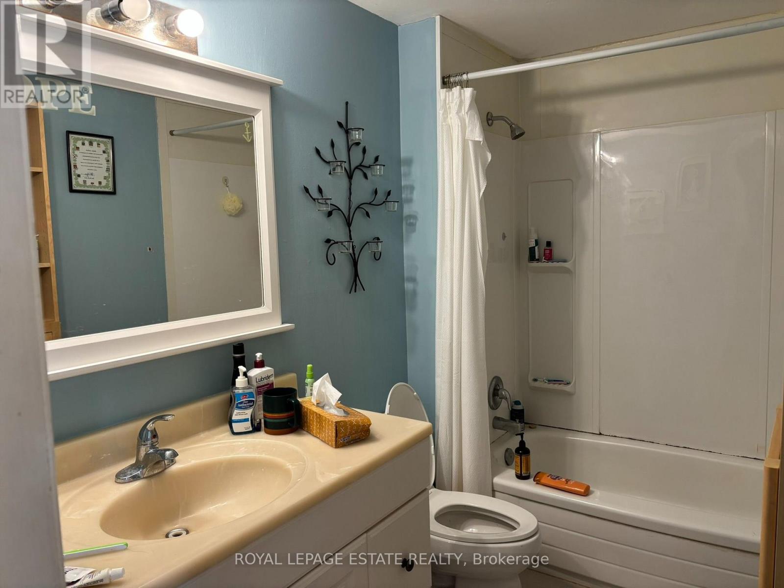 A - 20 Jane Street, Toronto, Ontario  M6S 3Y2 - Photo 11 - W13563392