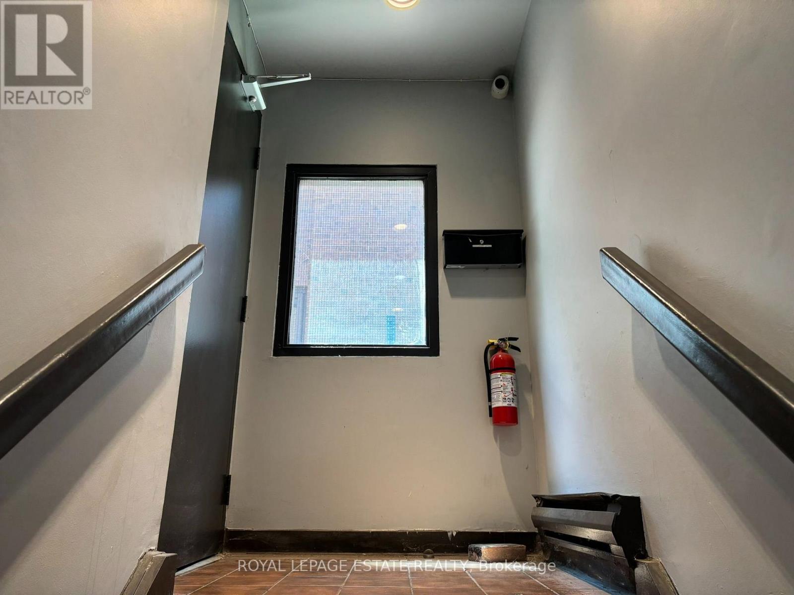 A - 20 Jane Street, Toronto, Ontario  M6S 3Y2 - Photo 17 - W13563392