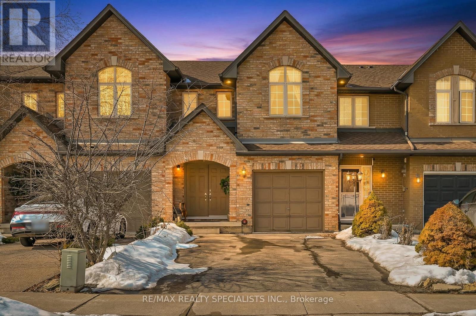 842 UPPER KENILWORTH AVENUE, Hamilton (Lisgar)