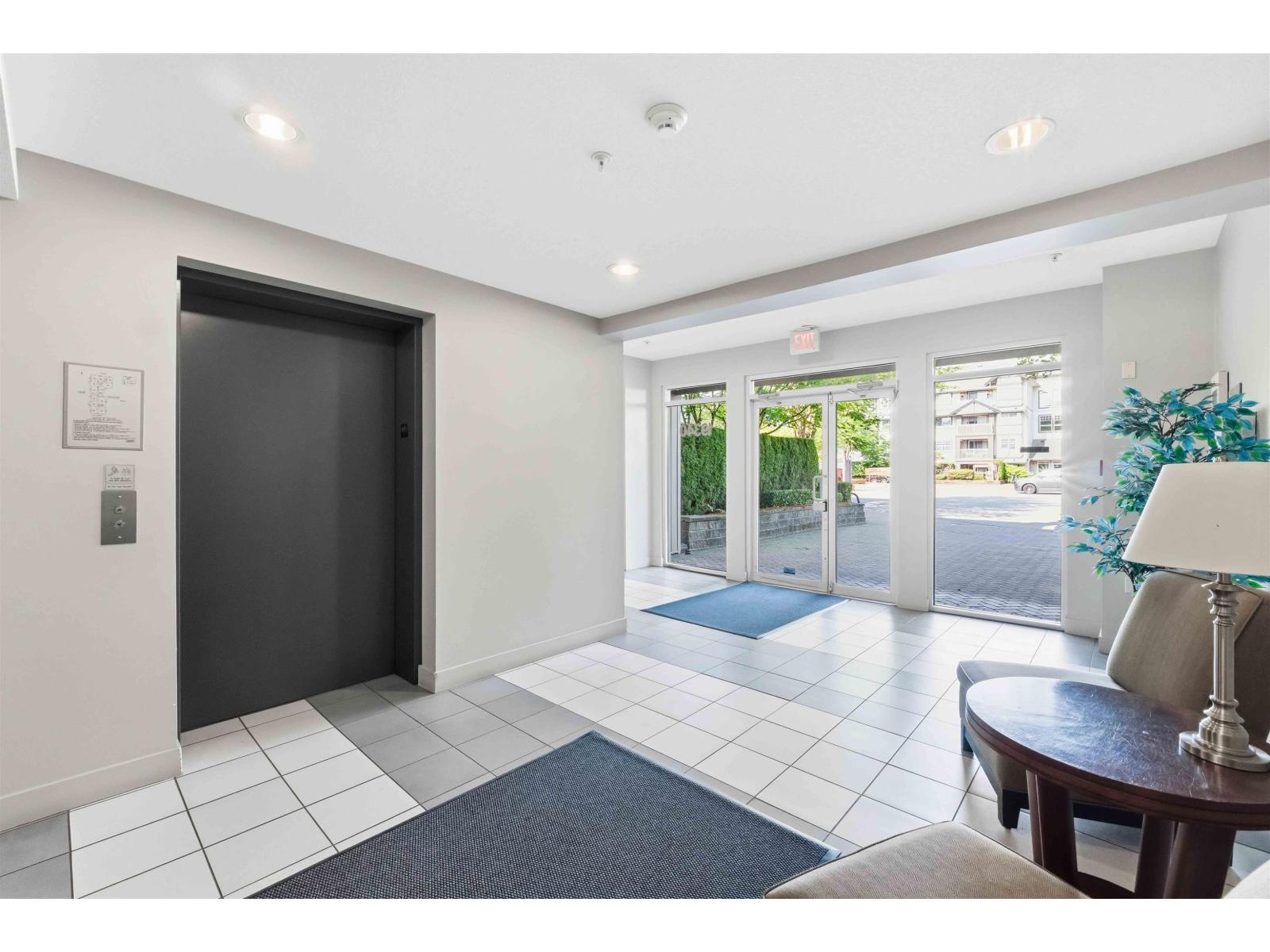 410 19340 65 Avenue, Surrey, British Columbia  V4N 0A3 - Photo 3 - R3145919