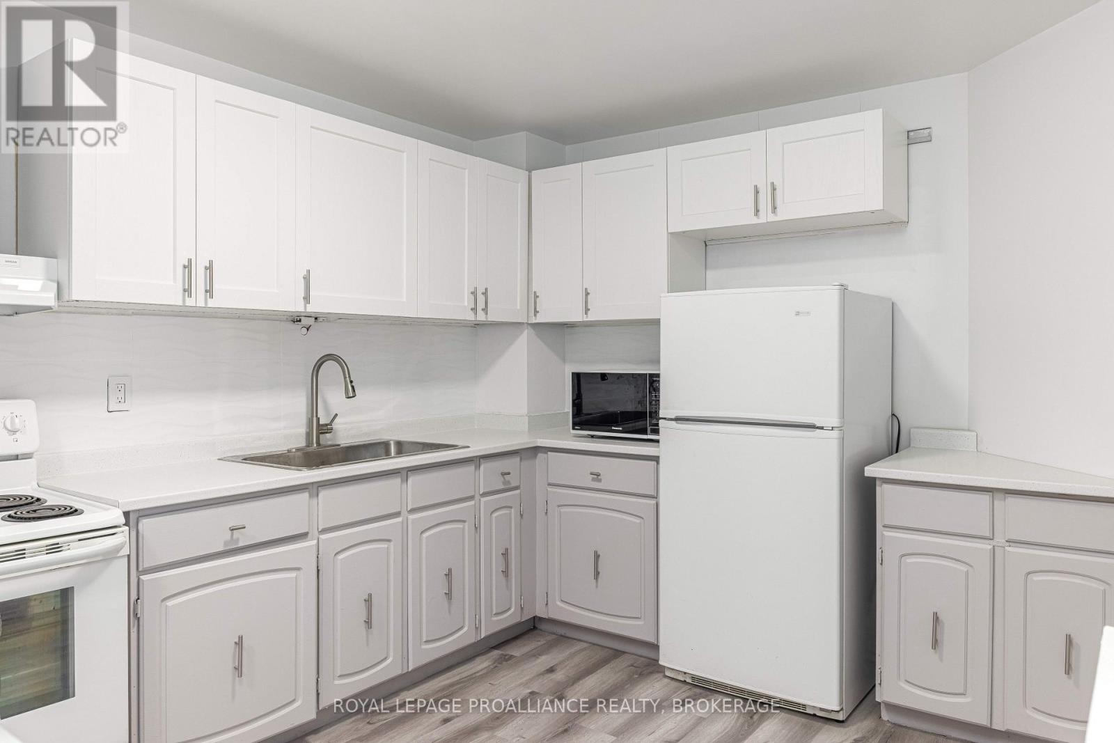 909 - 66 Greenview Drive, Kingston, Ontario  K7M 7C5 - Photo 12 - X13563582