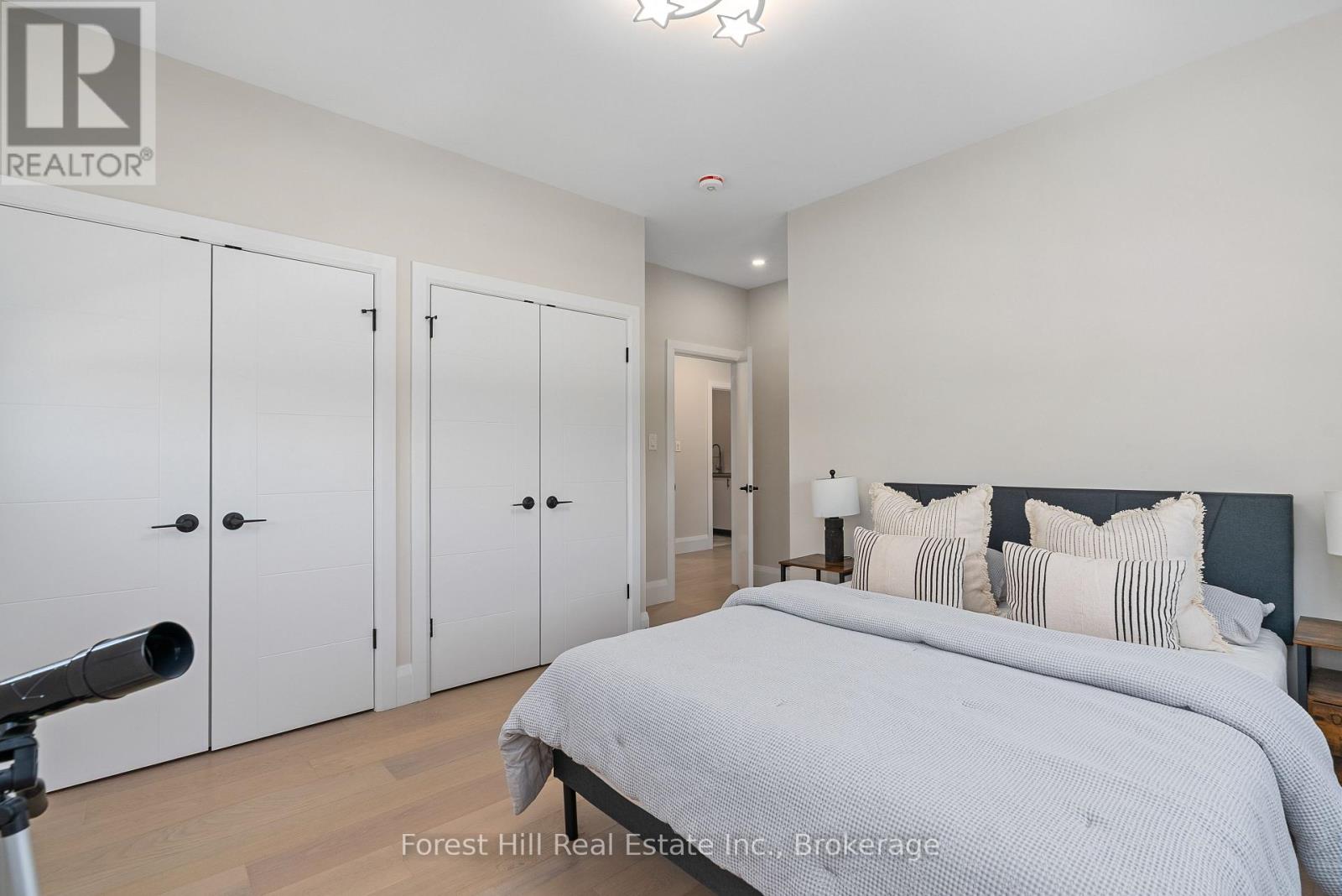 846 Sixth Street, Clearview, Ontario  L9Y 3Y9 - Photo 27 - S13563542