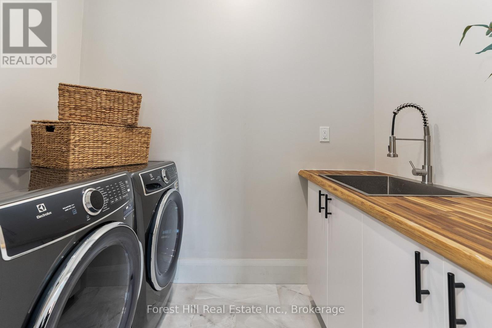 846 Sixth Street, Clearview, Ontario  L9Y 3Y9 - Photo 30 - S13563542