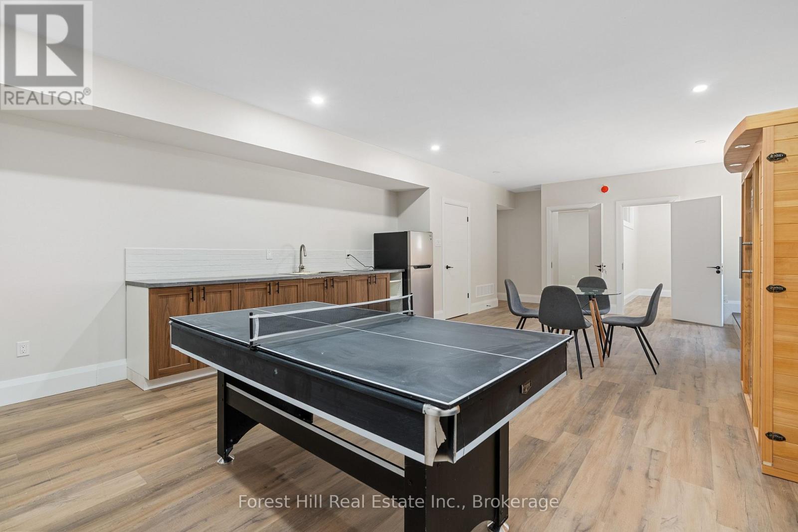 846 Sixth Street, Clearview, Ontario  L9Y 3Y9 - Photo 36 - S13563542