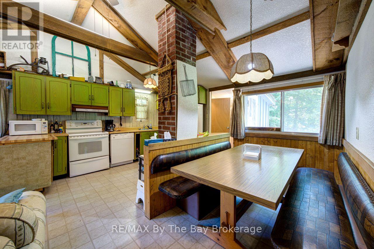1713 Shore Lane, Wasaga Beach, Ontario  L9Z 1V7 - Photo 24 - S13563726