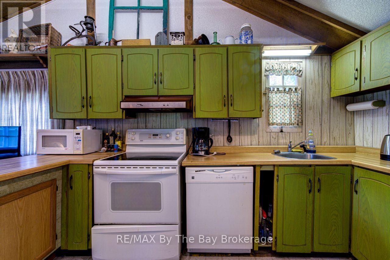 1713 Shore Lane, Wasaga Beach, Ontario  L9Z 1V7 - Photo 27 - S13563726
