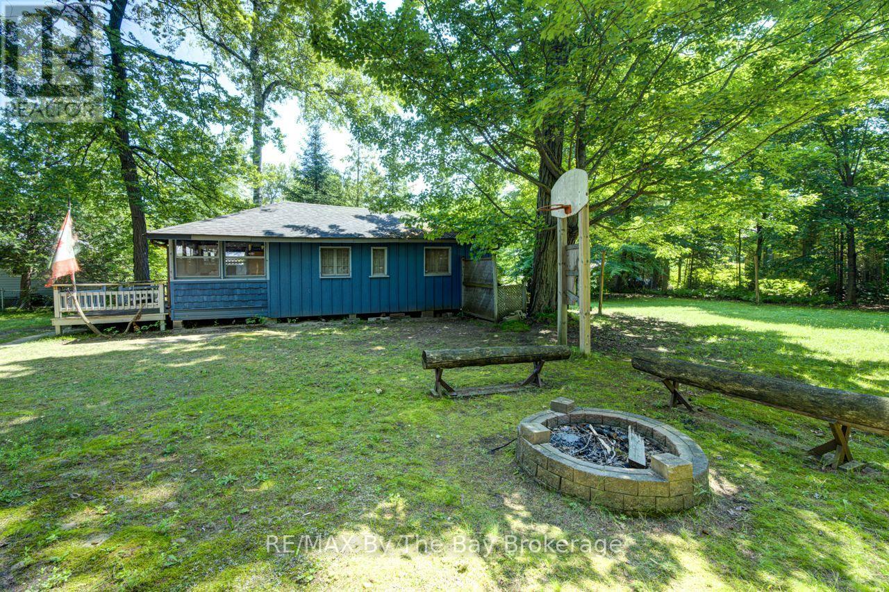 1713 Shore Lane, Wasaga Beach, Ontario  L9Z 1V7 - Photo 34 - S13563726