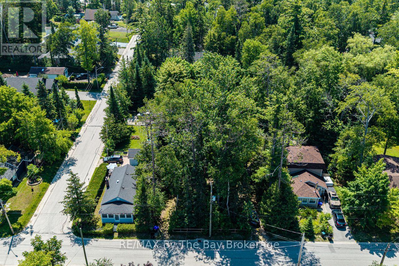 1713 Shore Lane, Wasaga Beach, Ontario  L9Z 1V7 - Photo 6 - S13563726