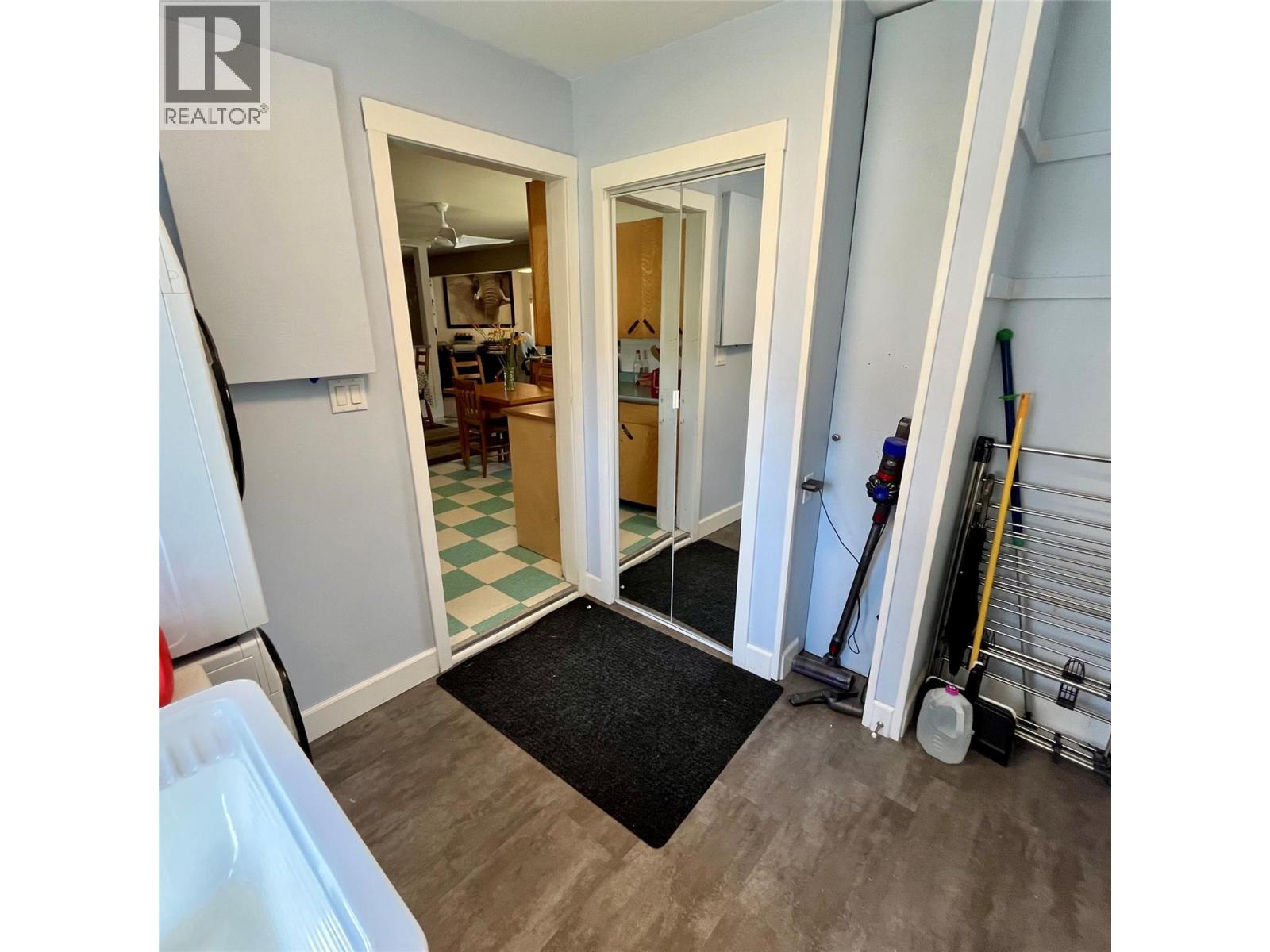 409 9th Avenue, New Denver, British Columbia  V0G 1S0 - Photo 24 - 10394684