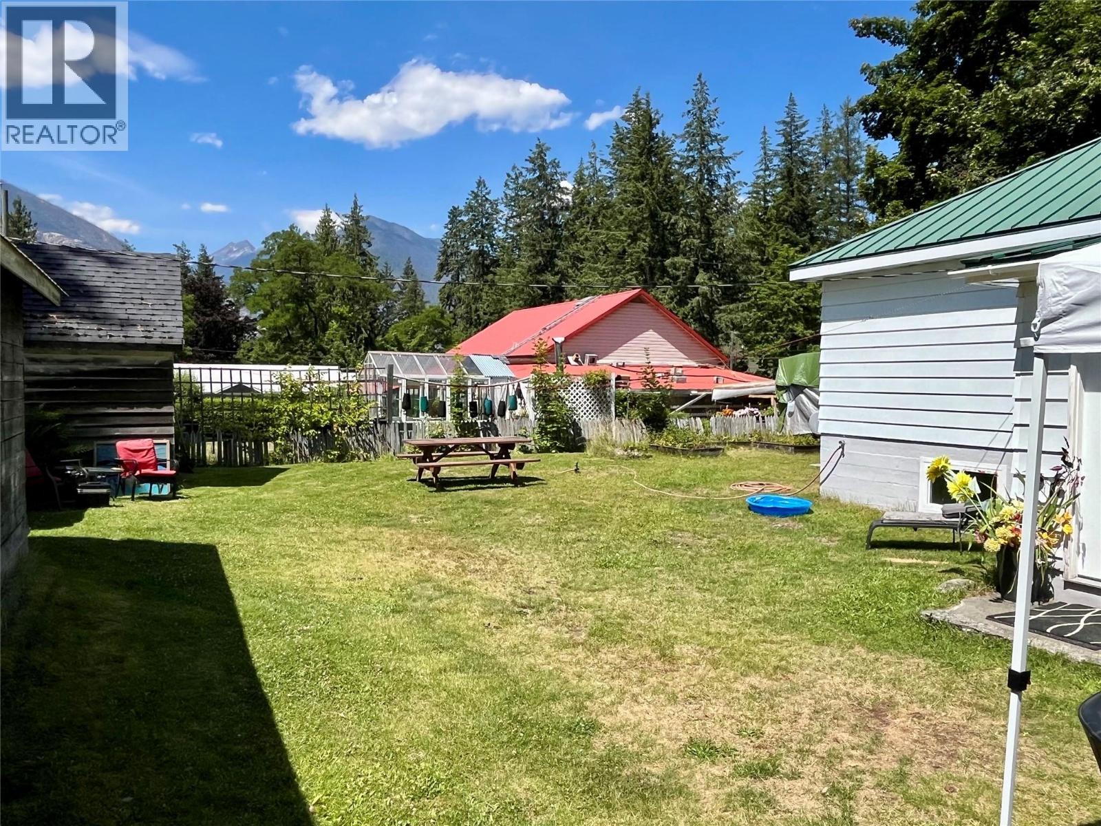 409 9th Avenue, New Denver, British Columbia  V0G 1S0 - Photo 56 - 10394684