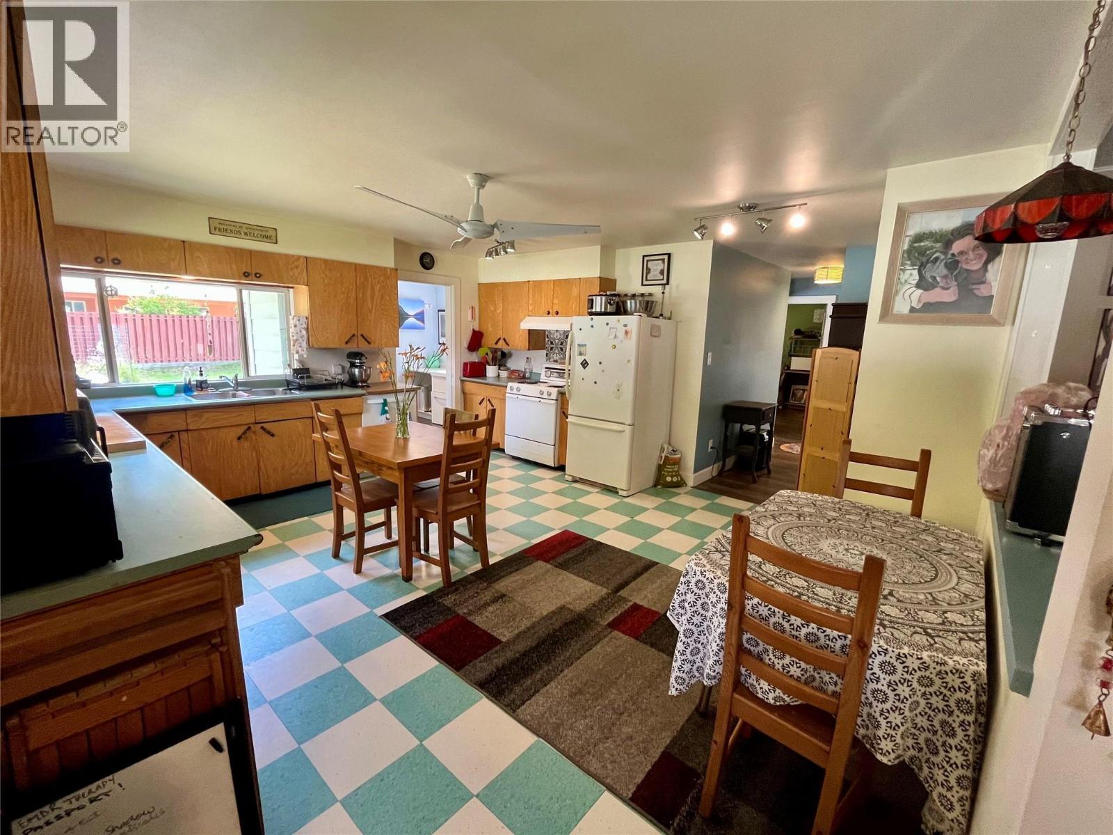 409 9th Avenue, New Denver, British Columbia  V0G 1S0 - Photo 12 - 10394684