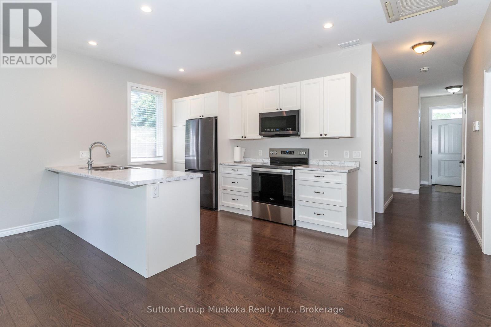 6 - 11 Autumn Lane, Huntsville, Ontario  P1H 0C7 - Photo 11 - X13563608