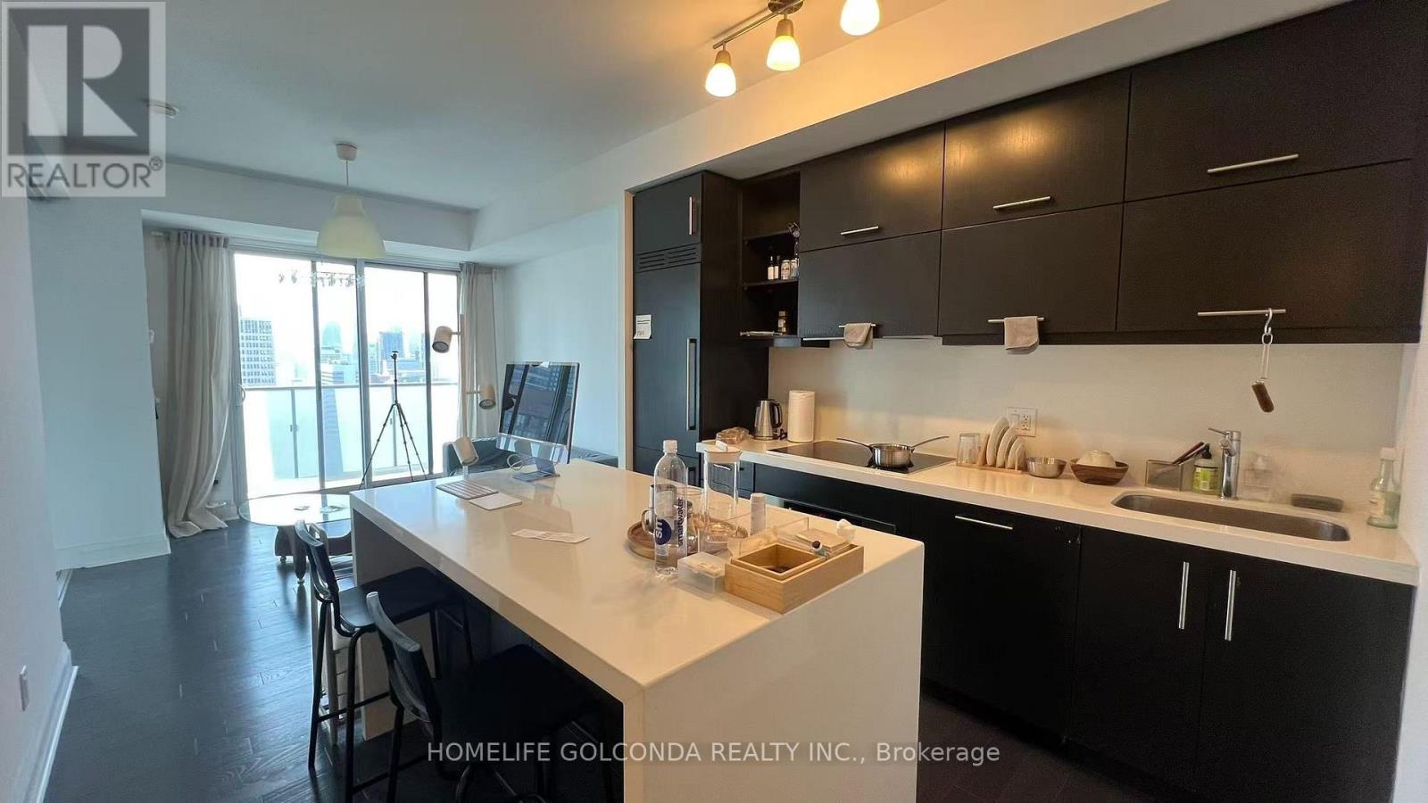 2503 - 1080 Bay Street, Toronto, Ontario  M5S 0A5 - Photo 2 - C13563534