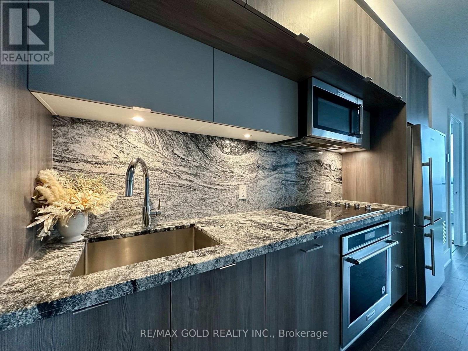 3515 - 585 Bloor Street, Toronto, Ontario  M4W 0B3 - Photo 6 - C13563536