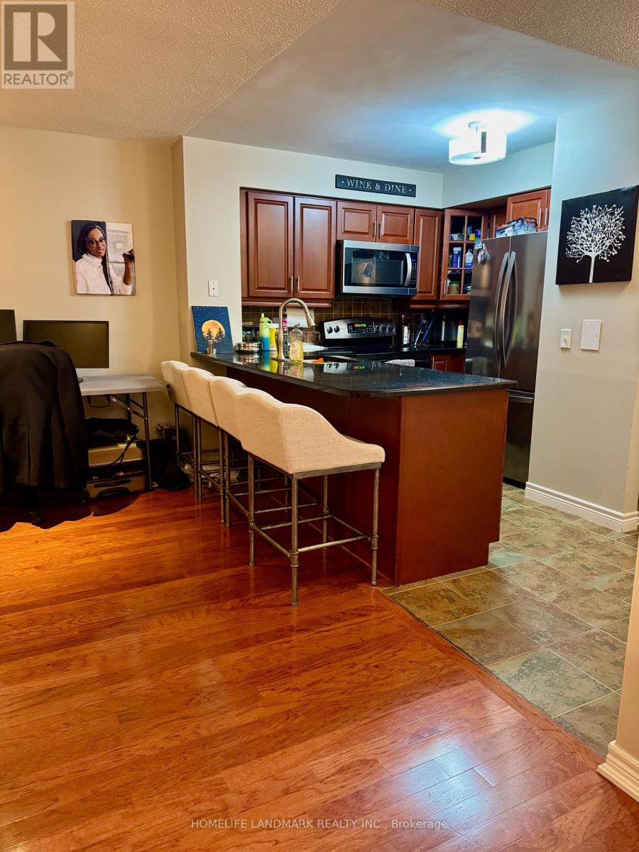 1708 - 30 GRAND TRUNK CRESCENT, Toronto, Ontario