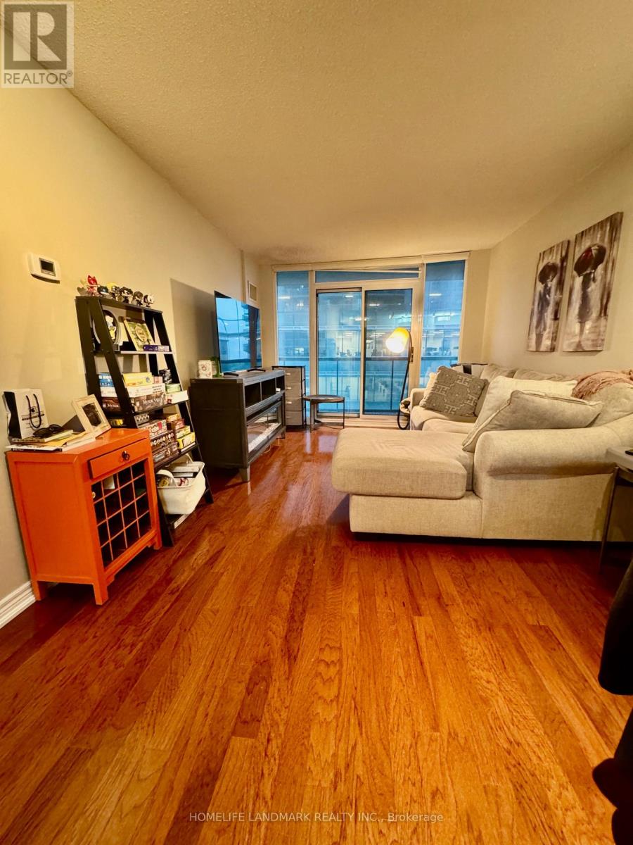 1708 - 30 Grand Trunk Crescent, Toronto, Ontario  M5J 3A4 - Photo 4 - C13563670